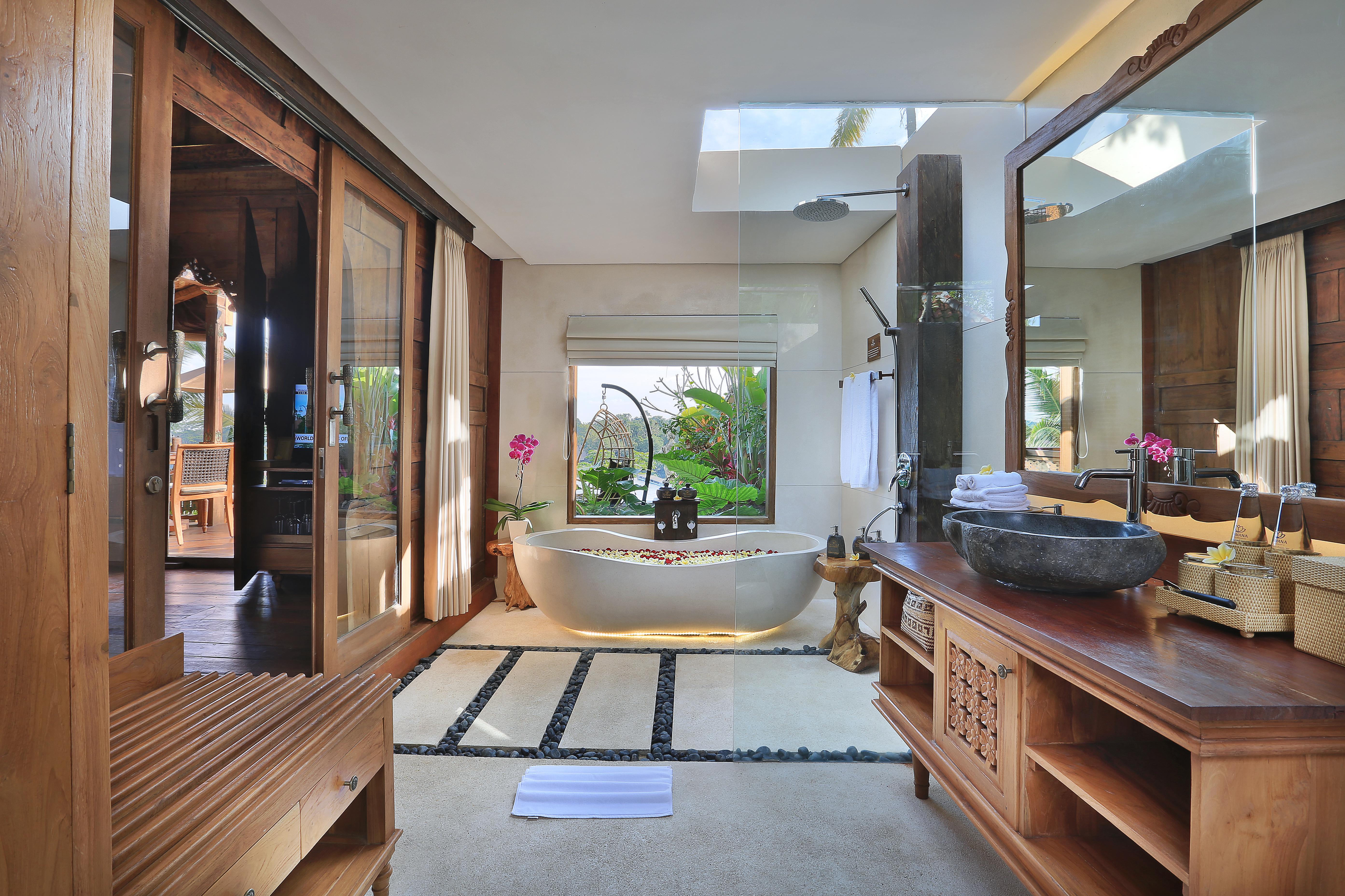 Pramana Watu Kurung 5*
