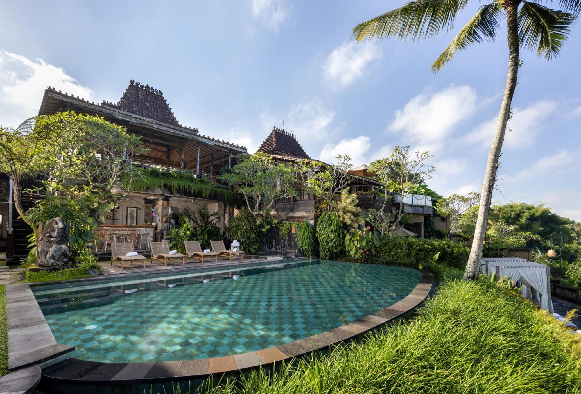 Pramana Watu Kurung
