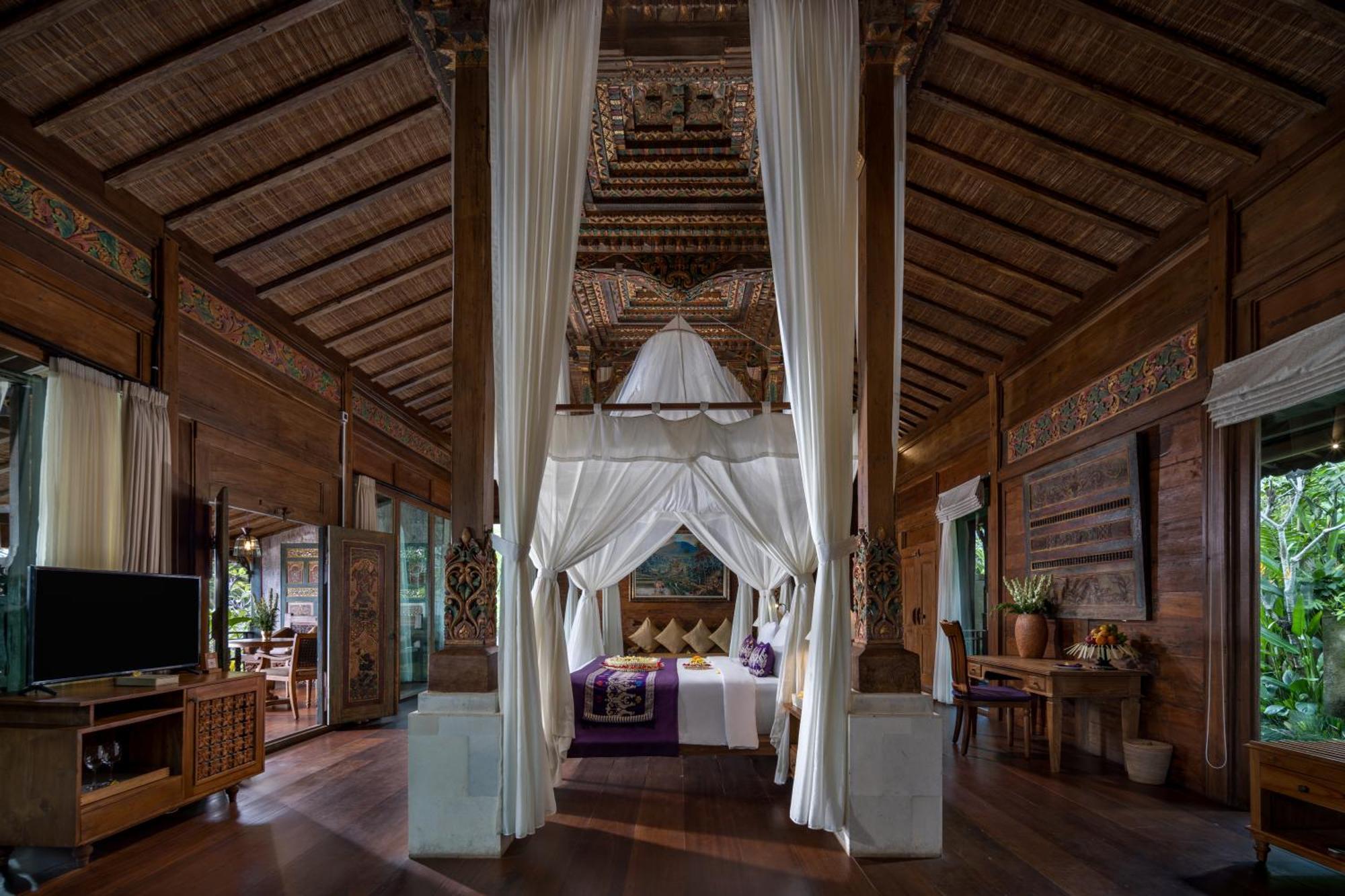Pramana Watu Kurung Resort 5*